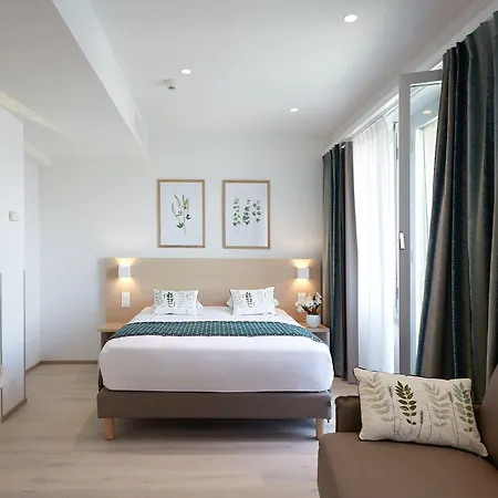 Suisse Hotel 3*